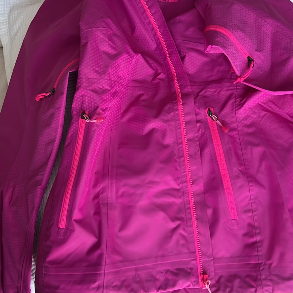 NWOT THE NORTH FACE WOMEN’S FUSEFORM DOT MATRIX JACKET - Picture 6 of 6